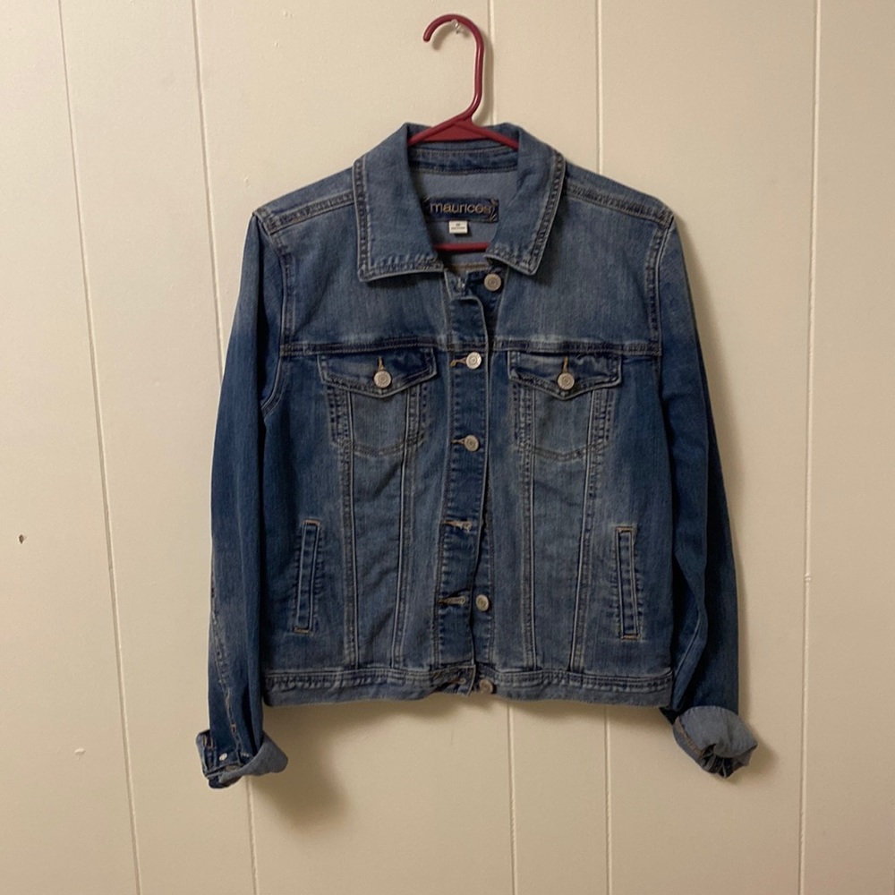 Blue Jean jacket with pockets, size s